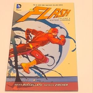 *3 for $25* The Flash Vol 5 - Graphic Novel / Comic Book